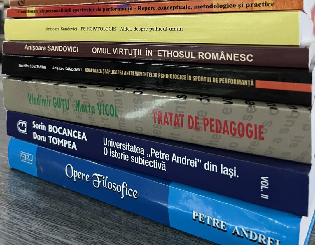 Donație de carte în cadrul Salonului «Scientia», ediția 17, din partea Universității «Petre Andrei» Iași